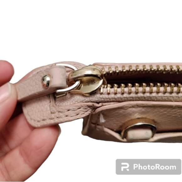 Kate Spade - Baby/Blush Pink Pebbled Leather Crossbody Wallet - Picture 4 of 4